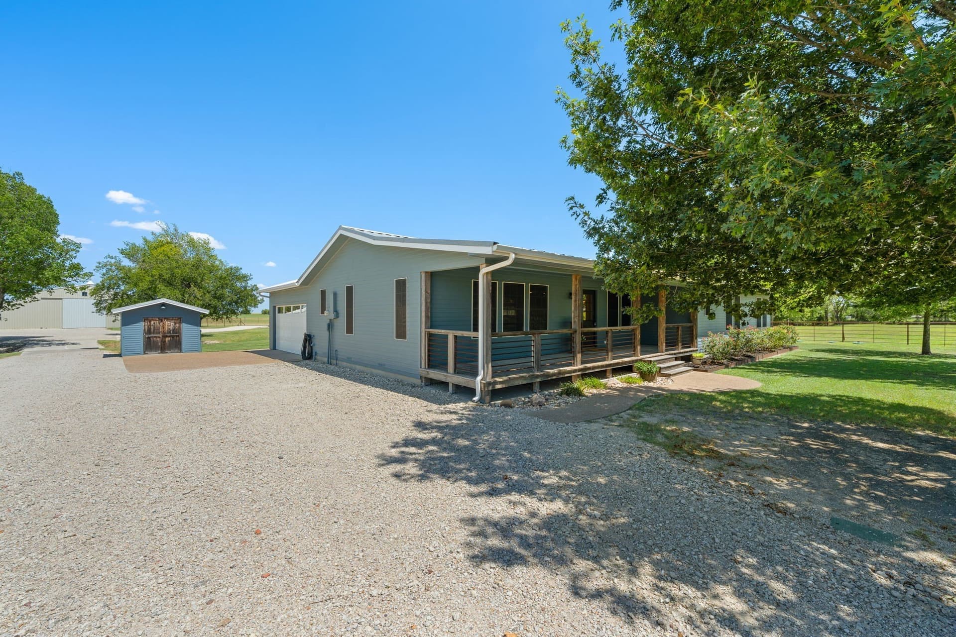 43.2 acres in Ellis County - photo 7