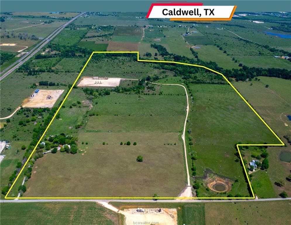 153.12 acres in Burleson County - photo 2