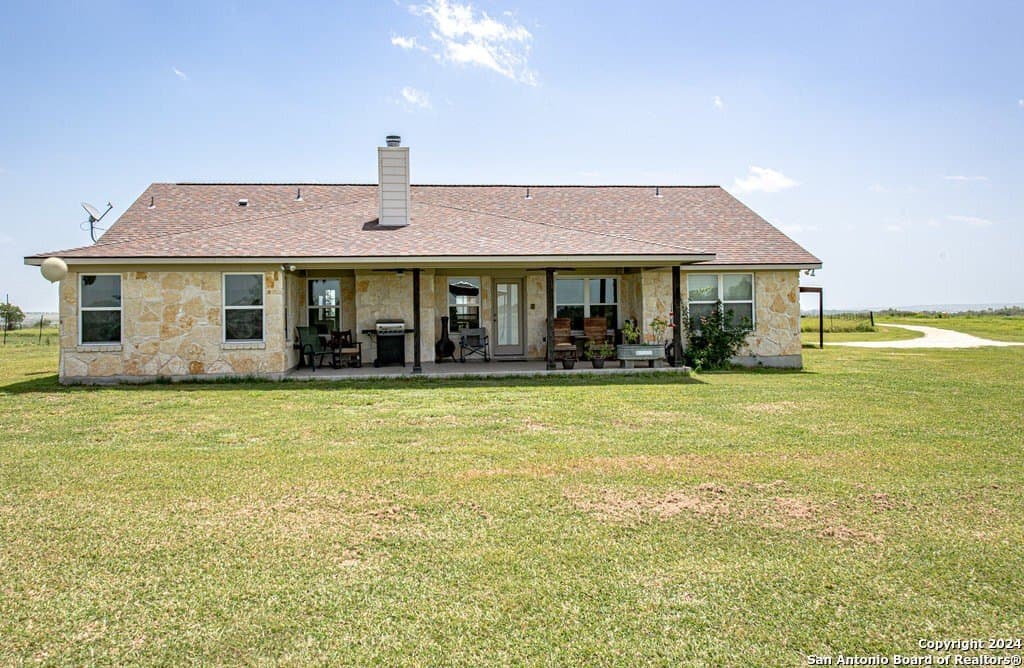20 acres in Guadalupe County - photo 5