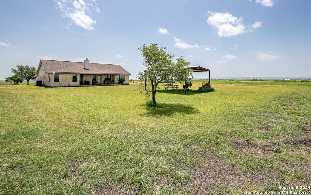 20 acres in Guadalupe County - photo 13