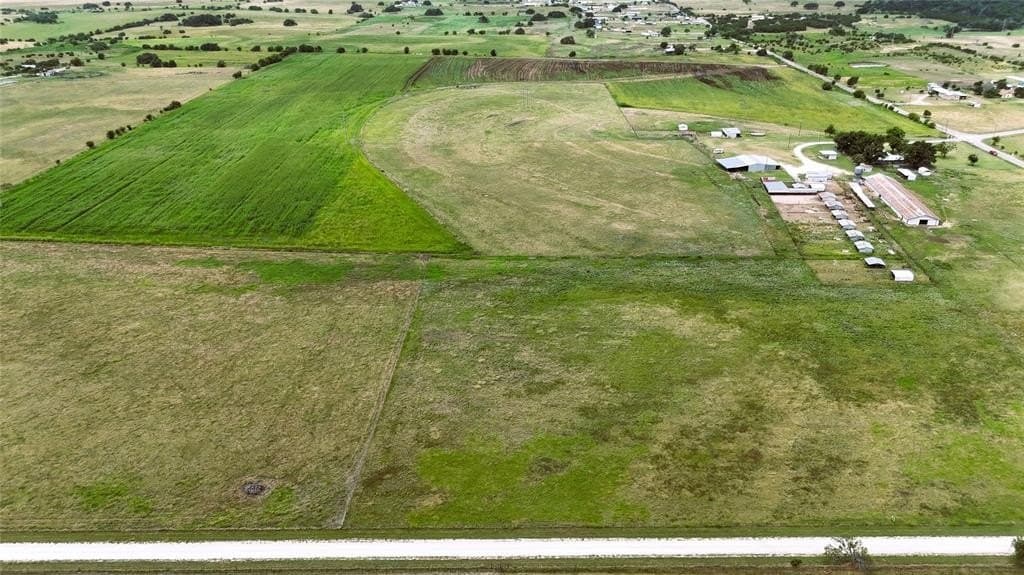 23.5 acres in Erath County