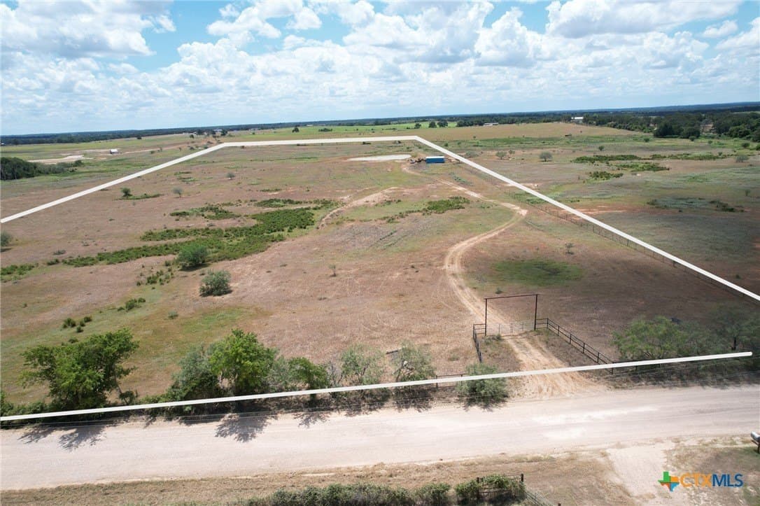 27.96 acres in Milam County gallery image 3
