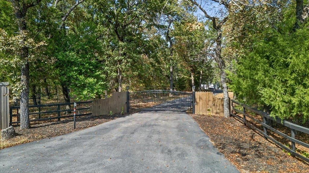 12.75 acres in Henderson County gallery image 3