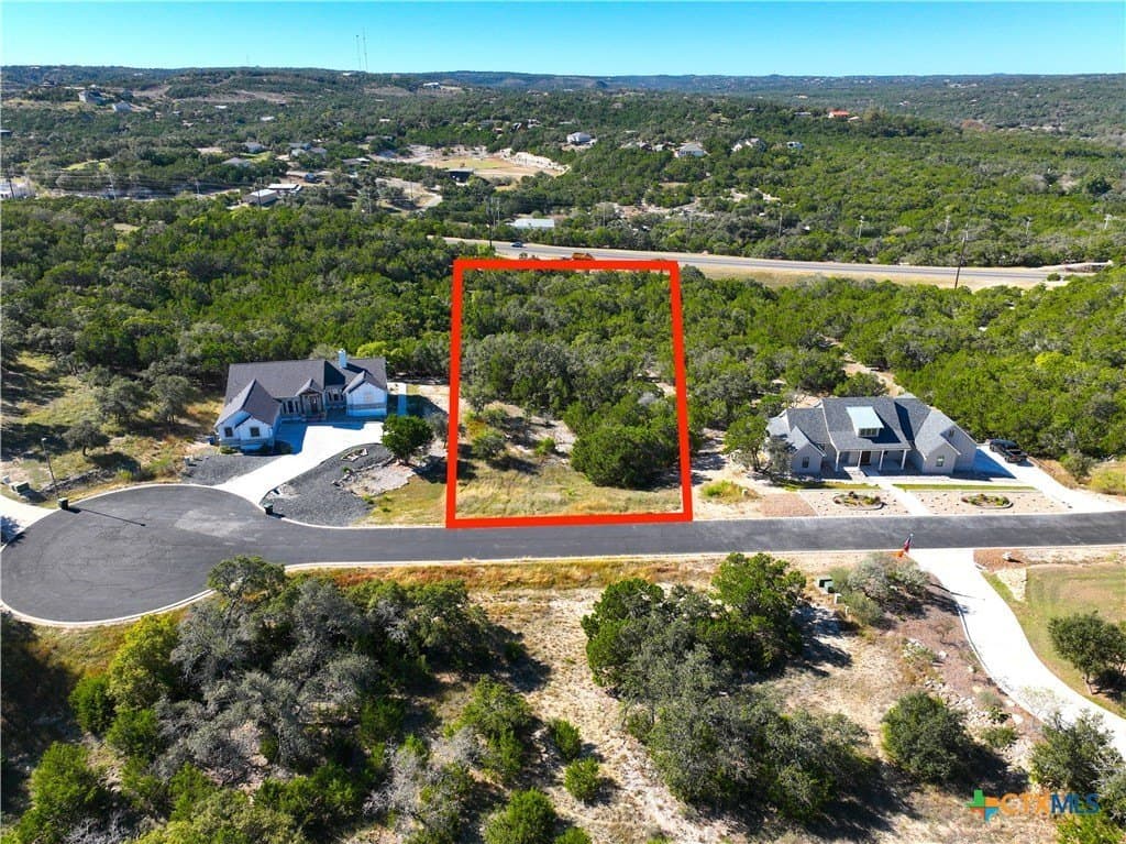1.63 acres in Comal County
