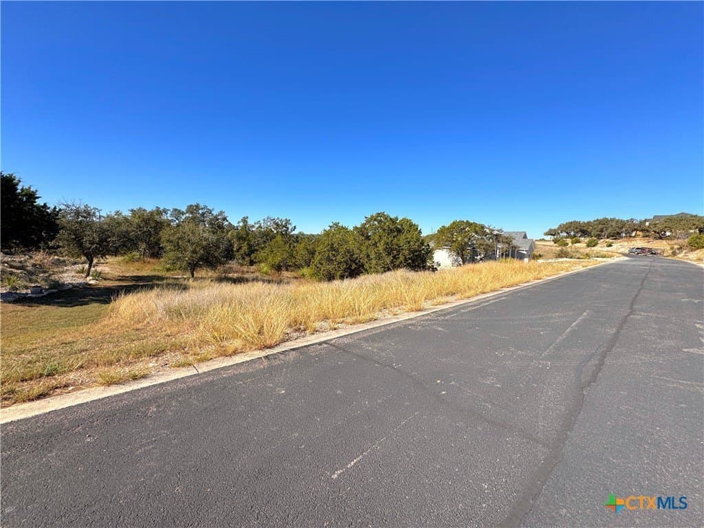 1.63 acres in Comal County - photo 6