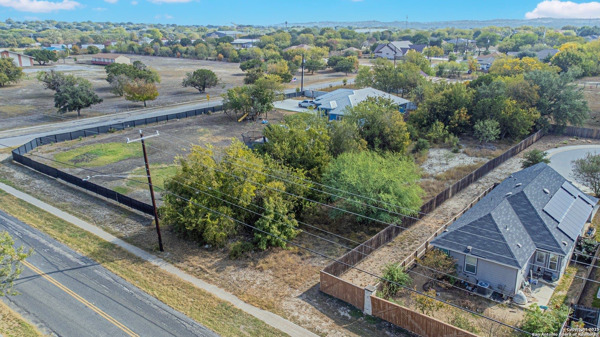 0.4 acres in Bexar County gallery image 2