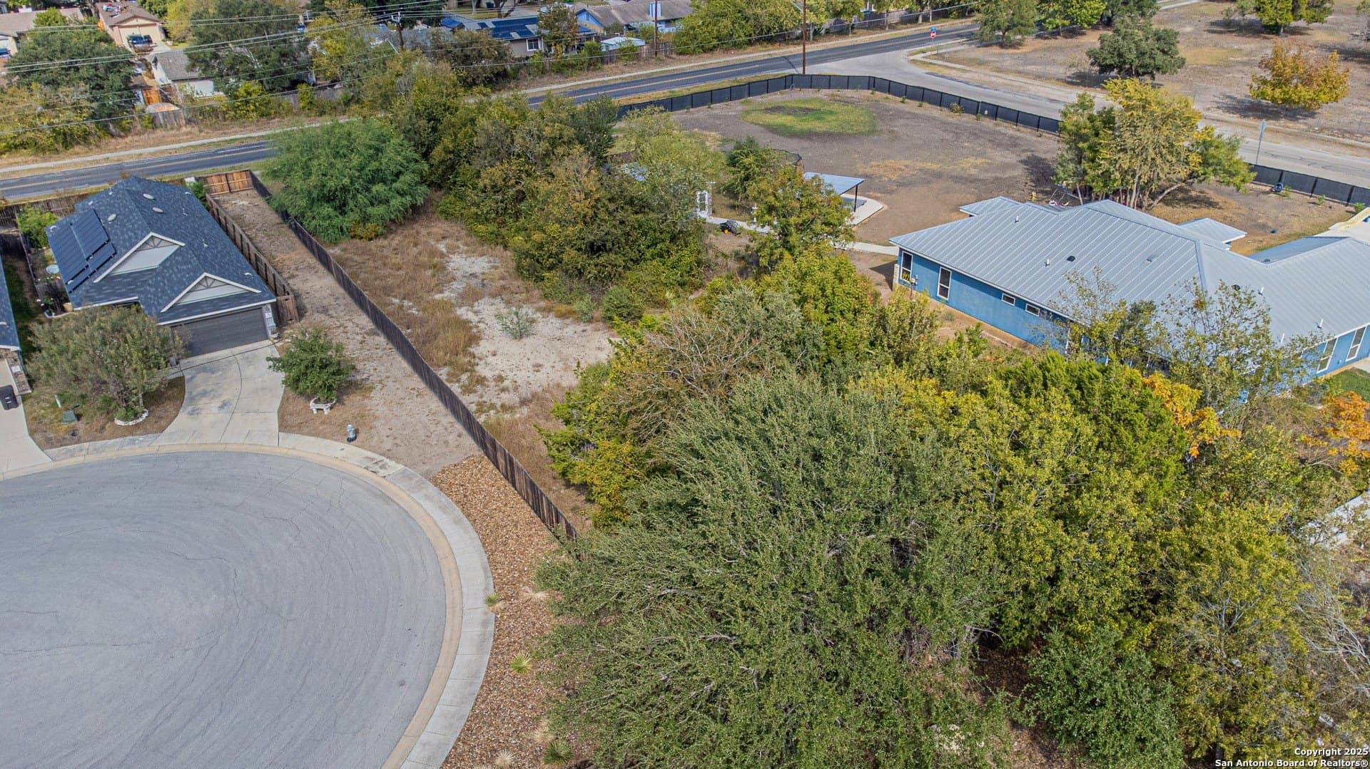 0.4 acres in Bexar County gallery image 3