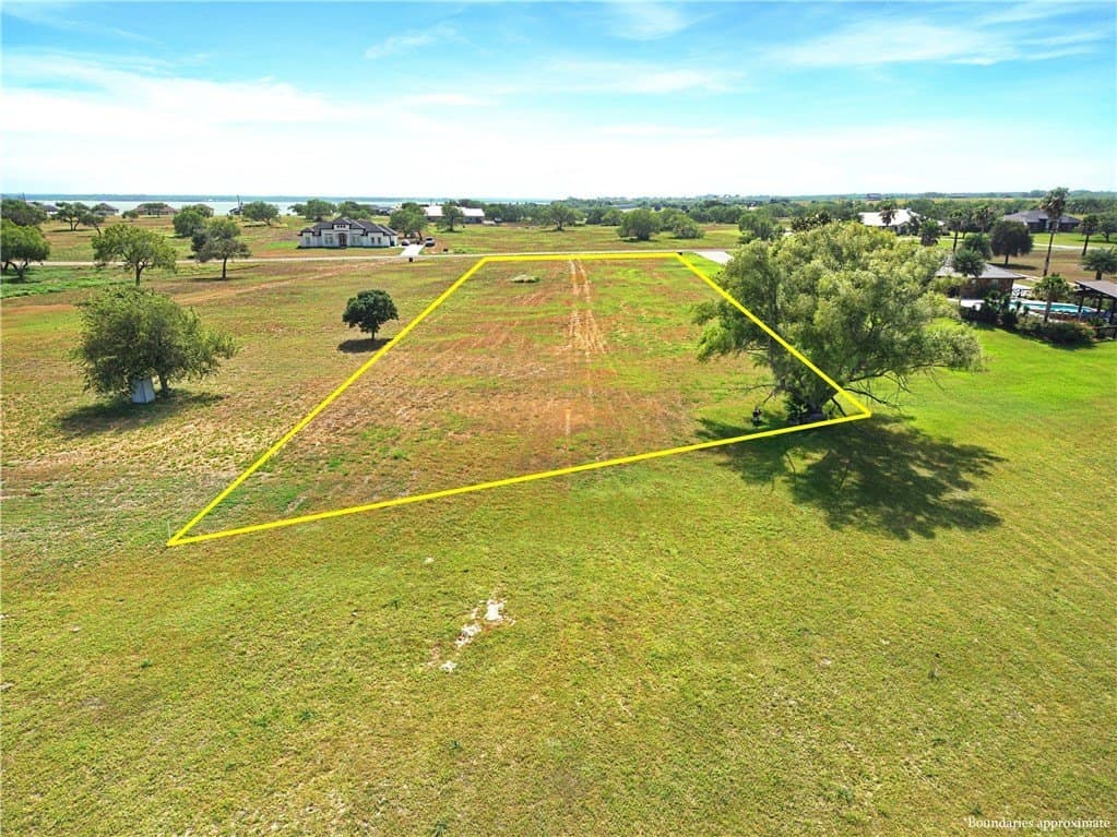 1.01 acres in Jim Wells County gallery image 2