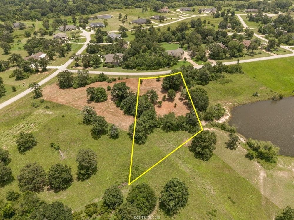 1.25 acres in Grimes County - photo 4