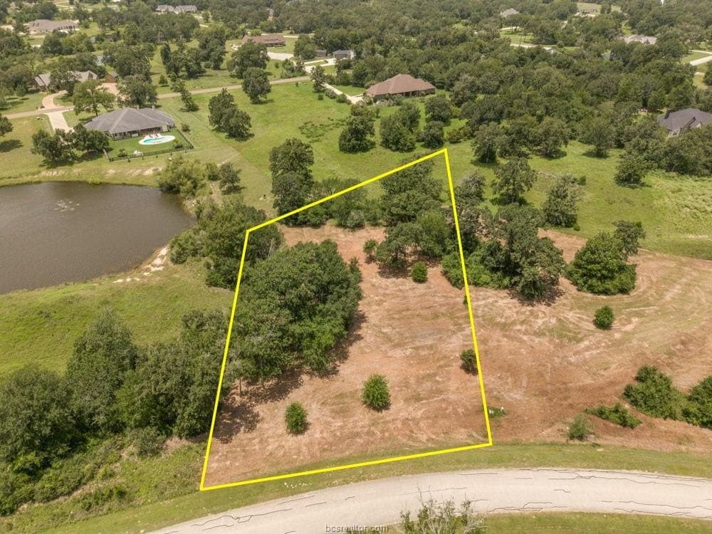 1.25 acres in Grimes County
