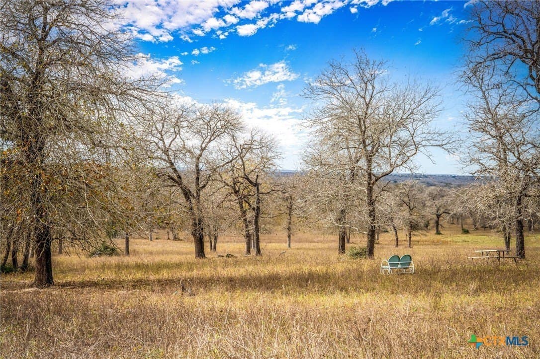 4.32 acres in Gonzales County