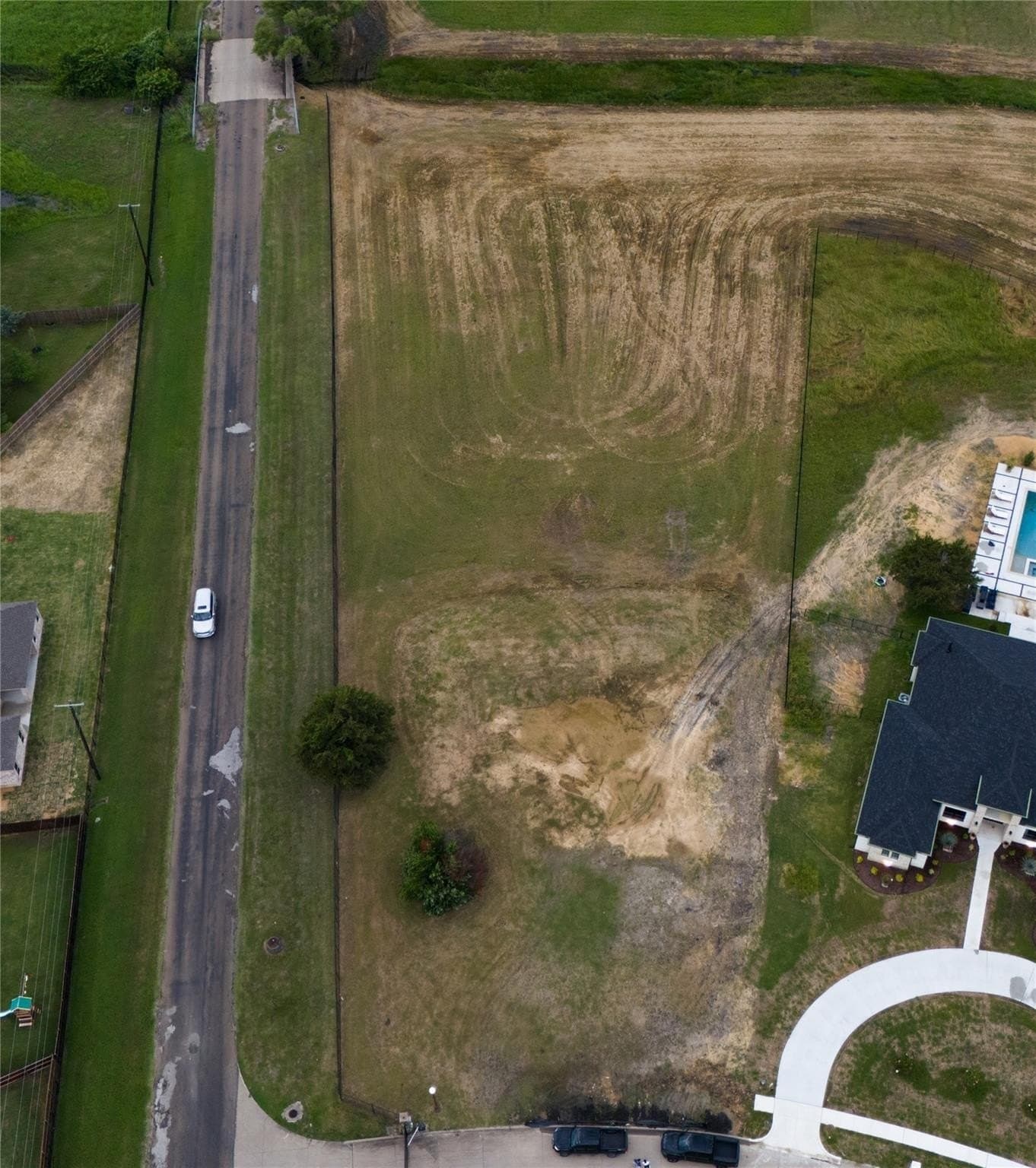 1.24 acres in Ellis County - photo 2
