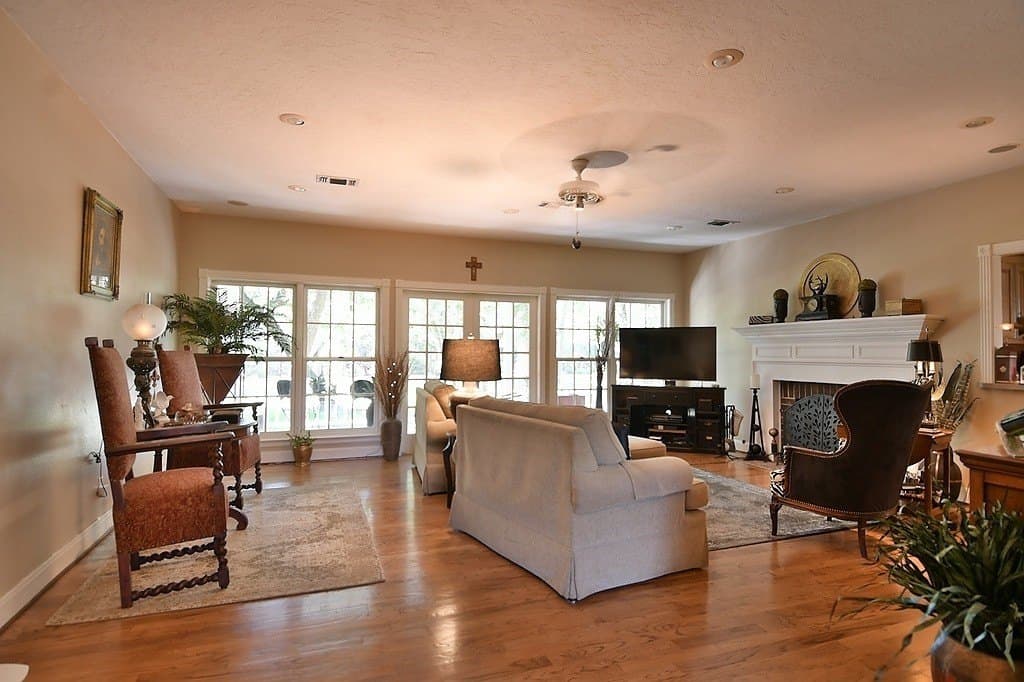 11.7 acres in Colorado County - photo 4