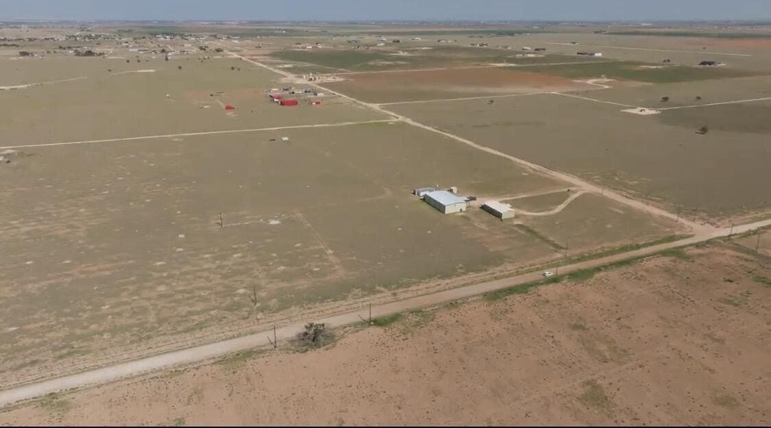 10.66 acres in Hockley County - photo 5