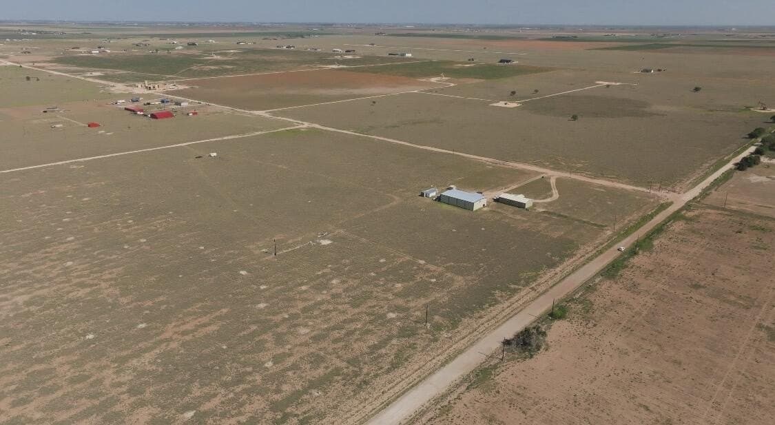 10.66 acres in Hockley County - photo 2