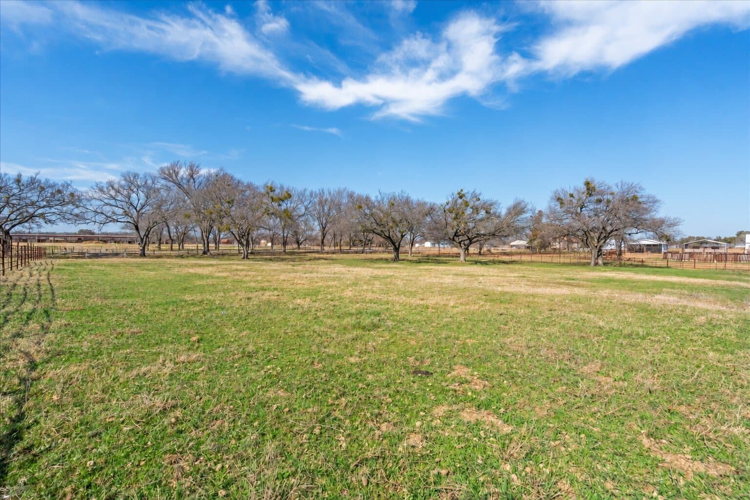 1.1 acres in Parker County