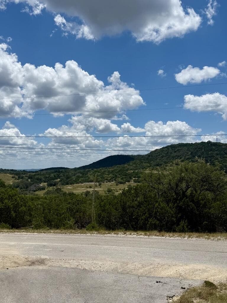 5.06 acres in Bandera County - photo 7