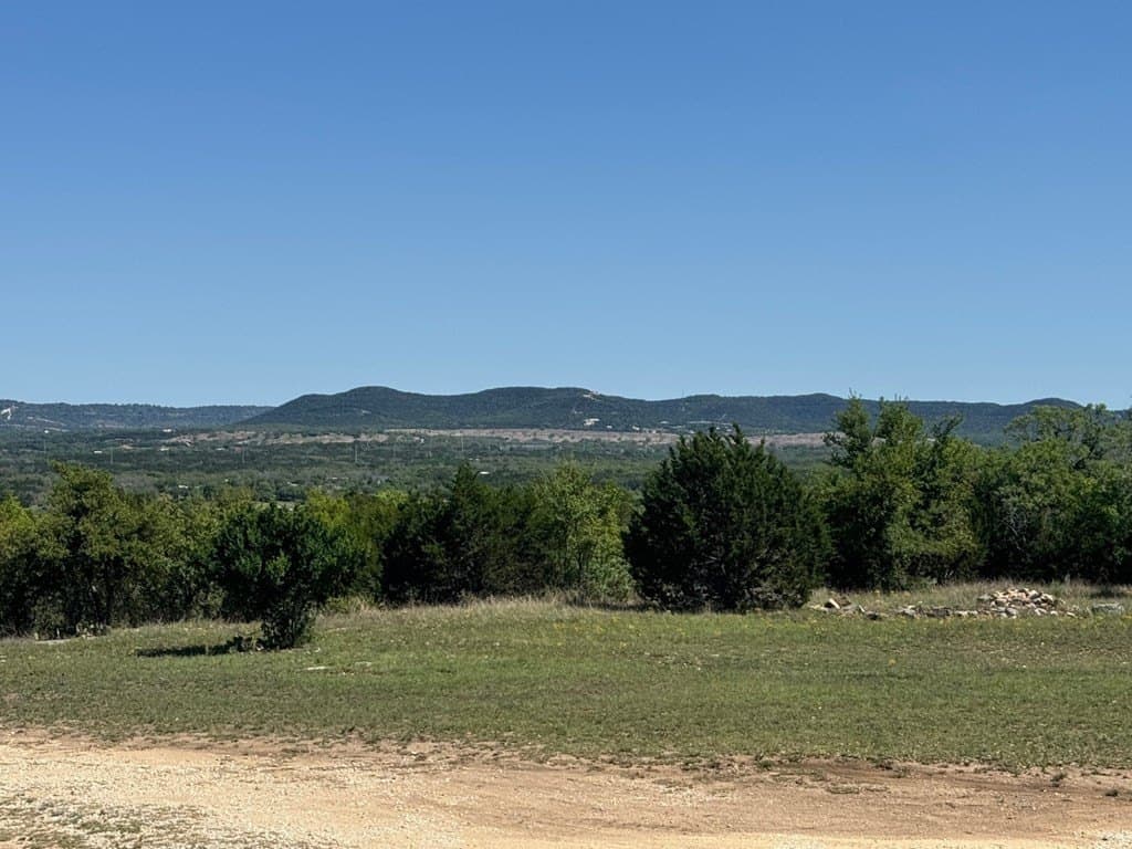 10 acres in Bandera County - photo 21