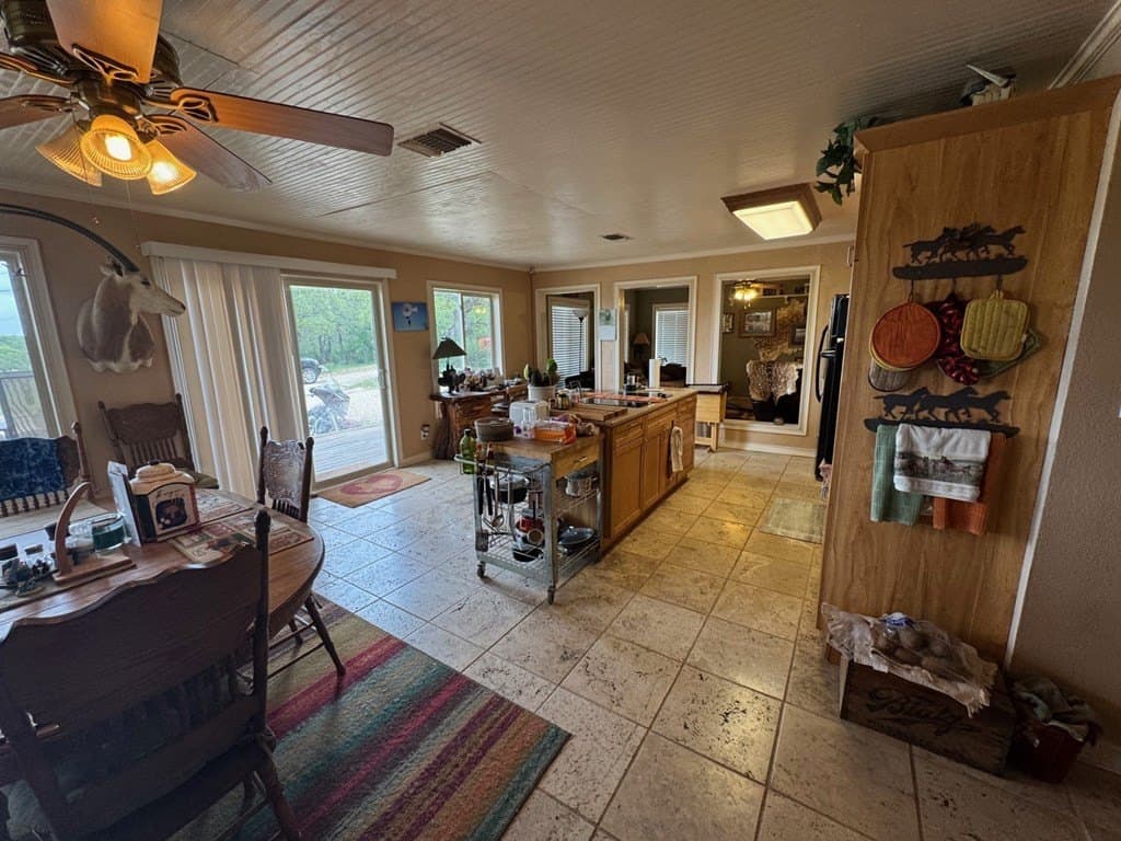 10 acres in Bandera County - photo 32
