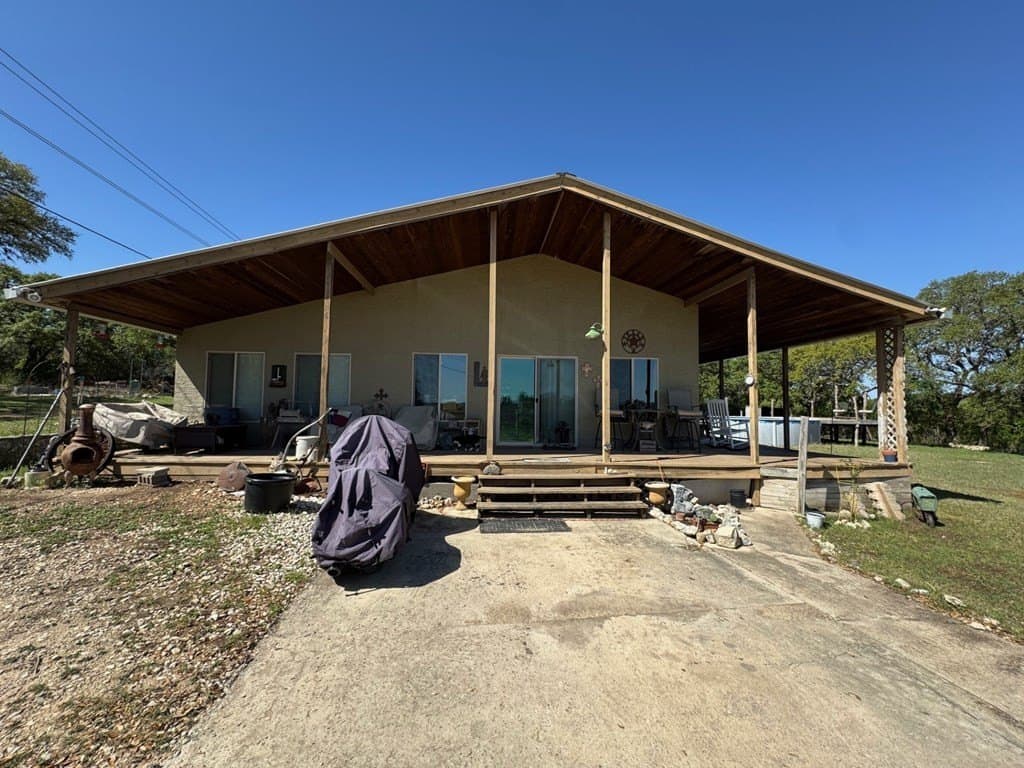 10 acres in Bandera County - photo 6