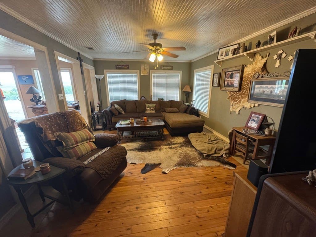 10 acres in Bandera County - photo 28