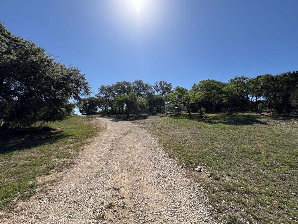 10 acres in Bandera County gallery image 2