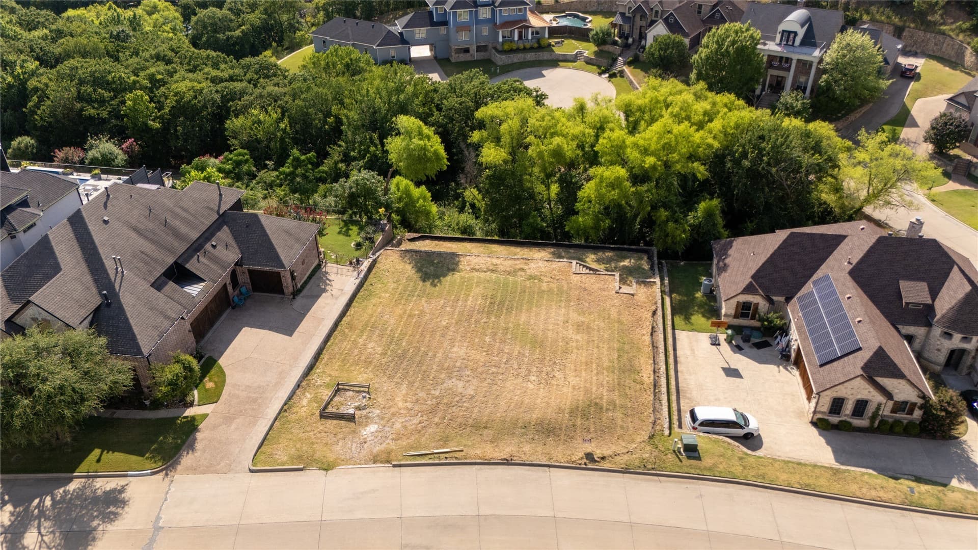 0.37 acres in Tarrant County gallery image 4