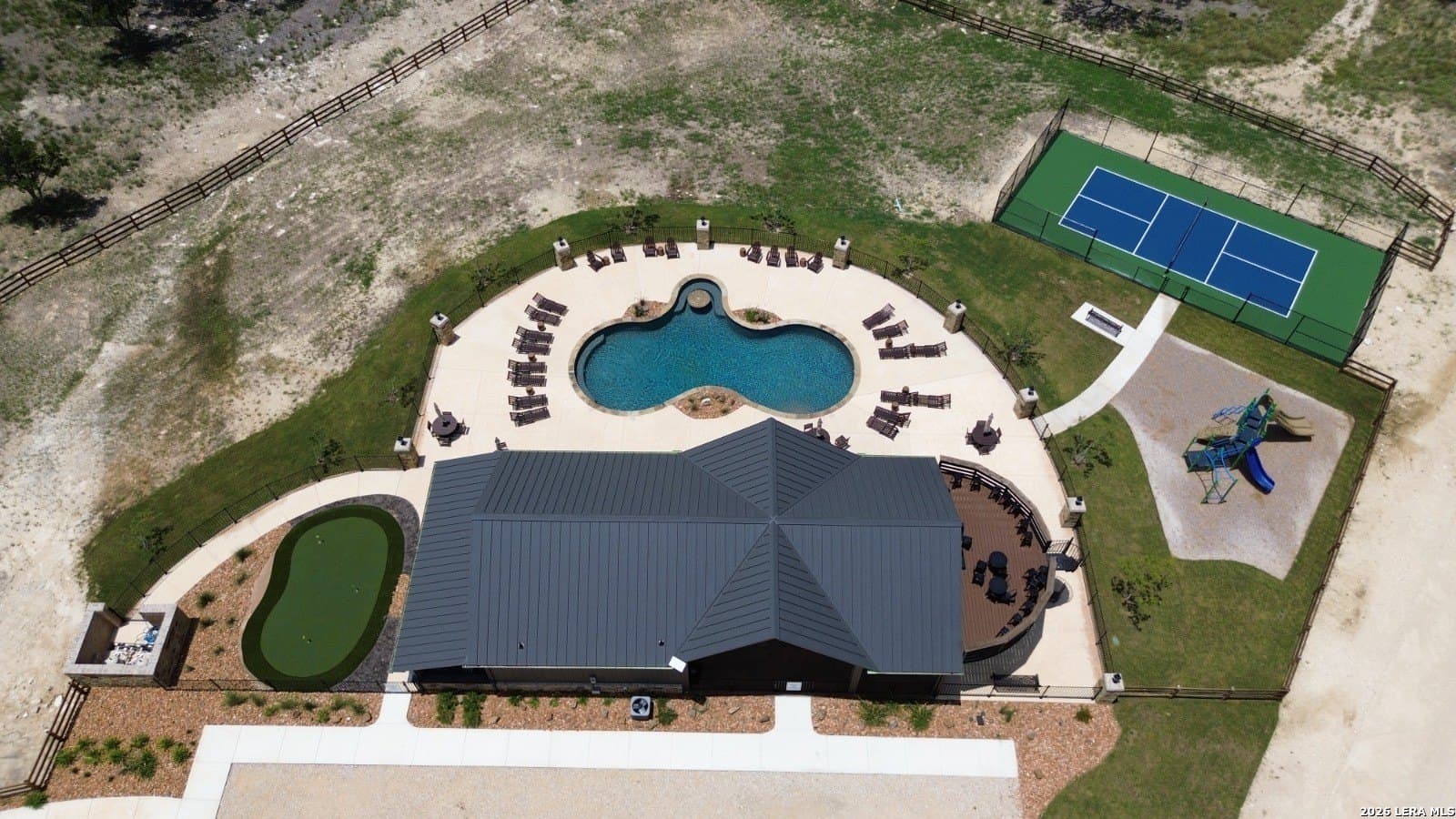 2.37 acres in Comal County - photo 10