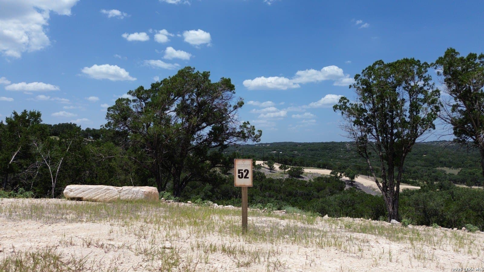 2.37 acres in Comal County gallery image 4