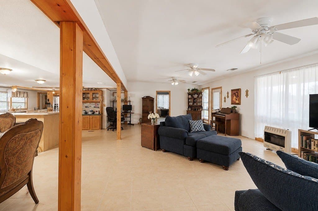 48 acres in Lavaca County - photo 10