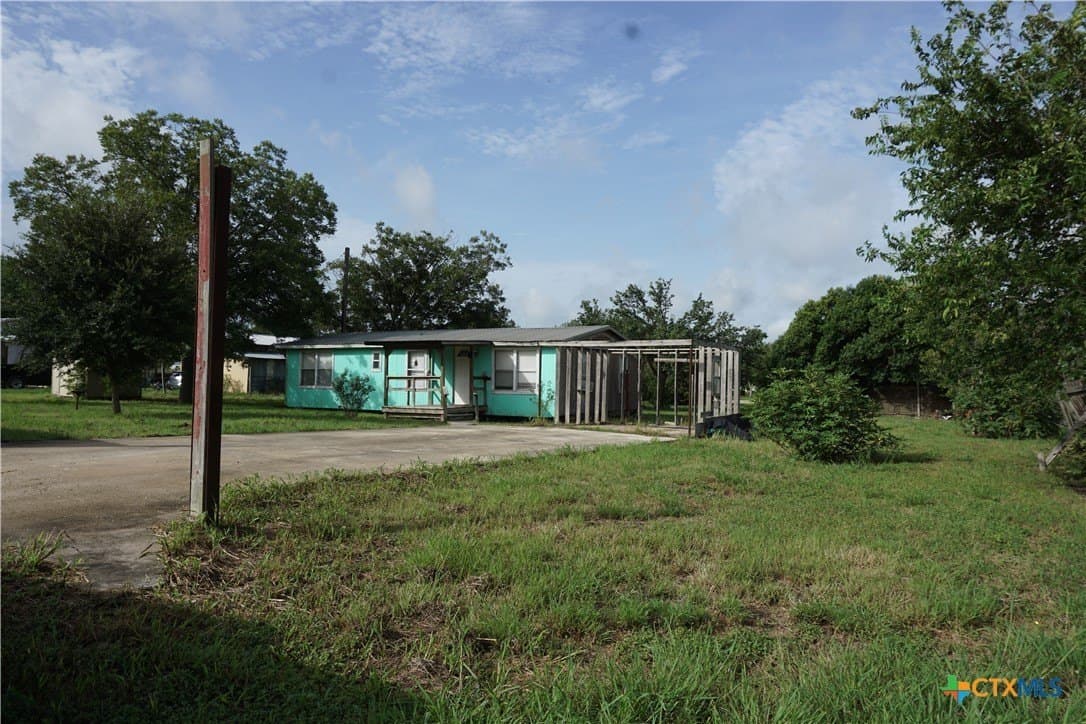 0.5 acres in Guadalupe County gallery image 2