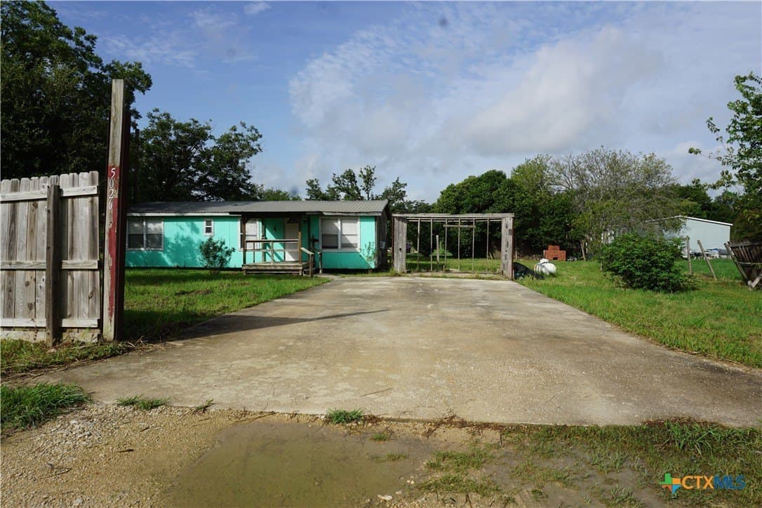 0.5 acres in Guadalupe County gallery image 3