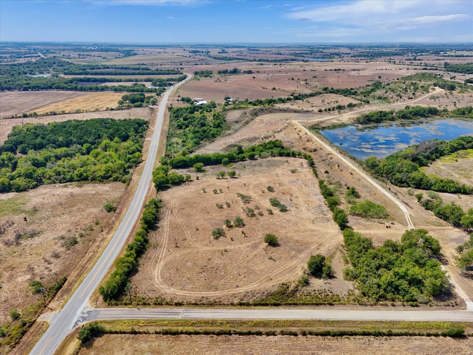 10.01 acres in McLennan County - photo 4