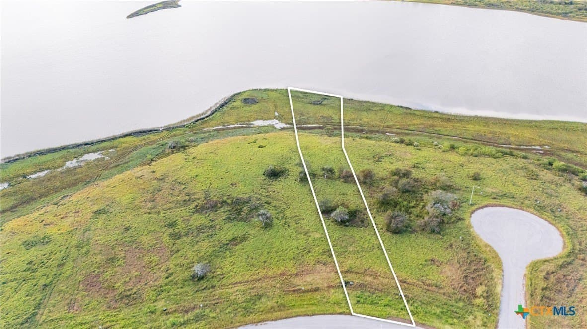 1.9 acres in Calhoun County - photo 6