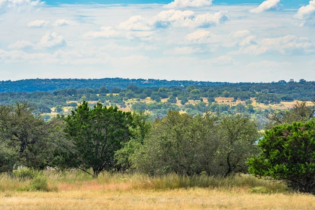 1.56 acres in Kerr County - photo 7