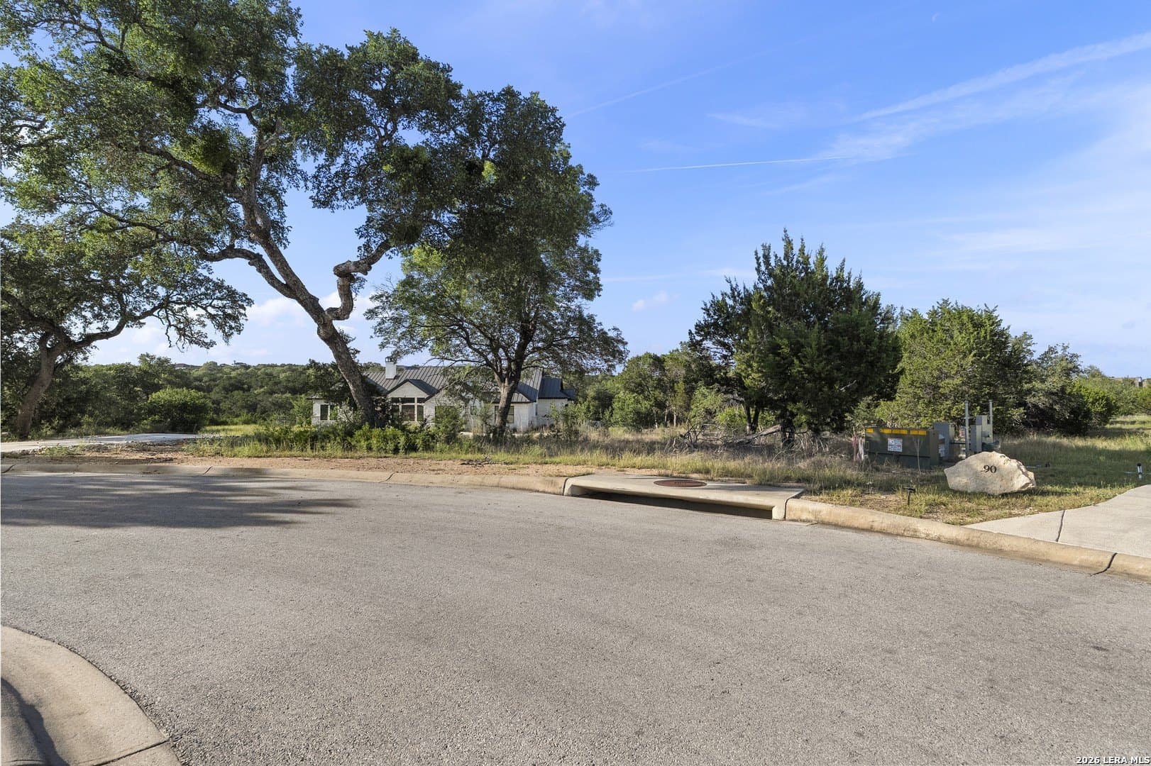 1.1 acres in Kendall County gallery image 3