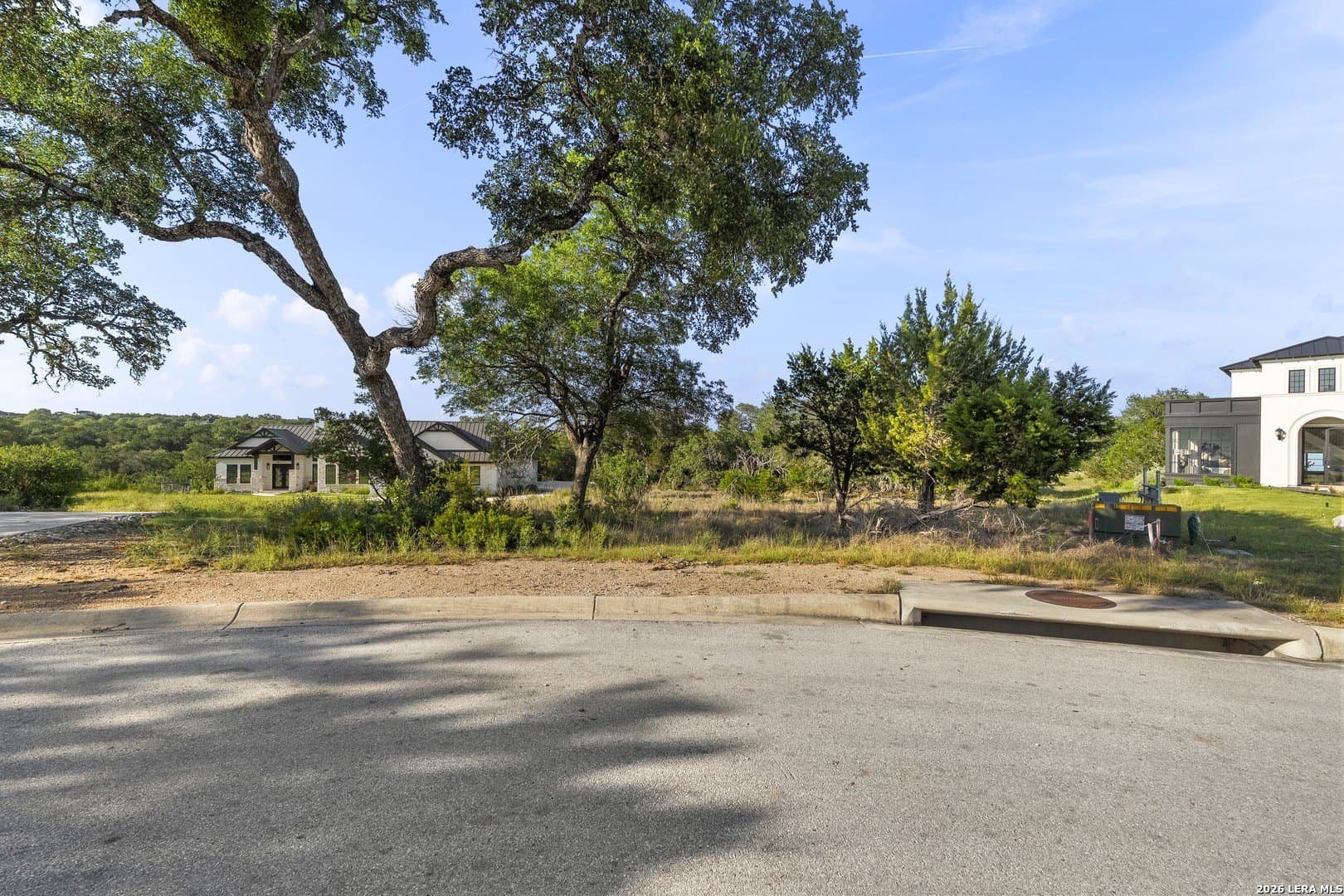 1.1 acres in Kendall County gallery image 4