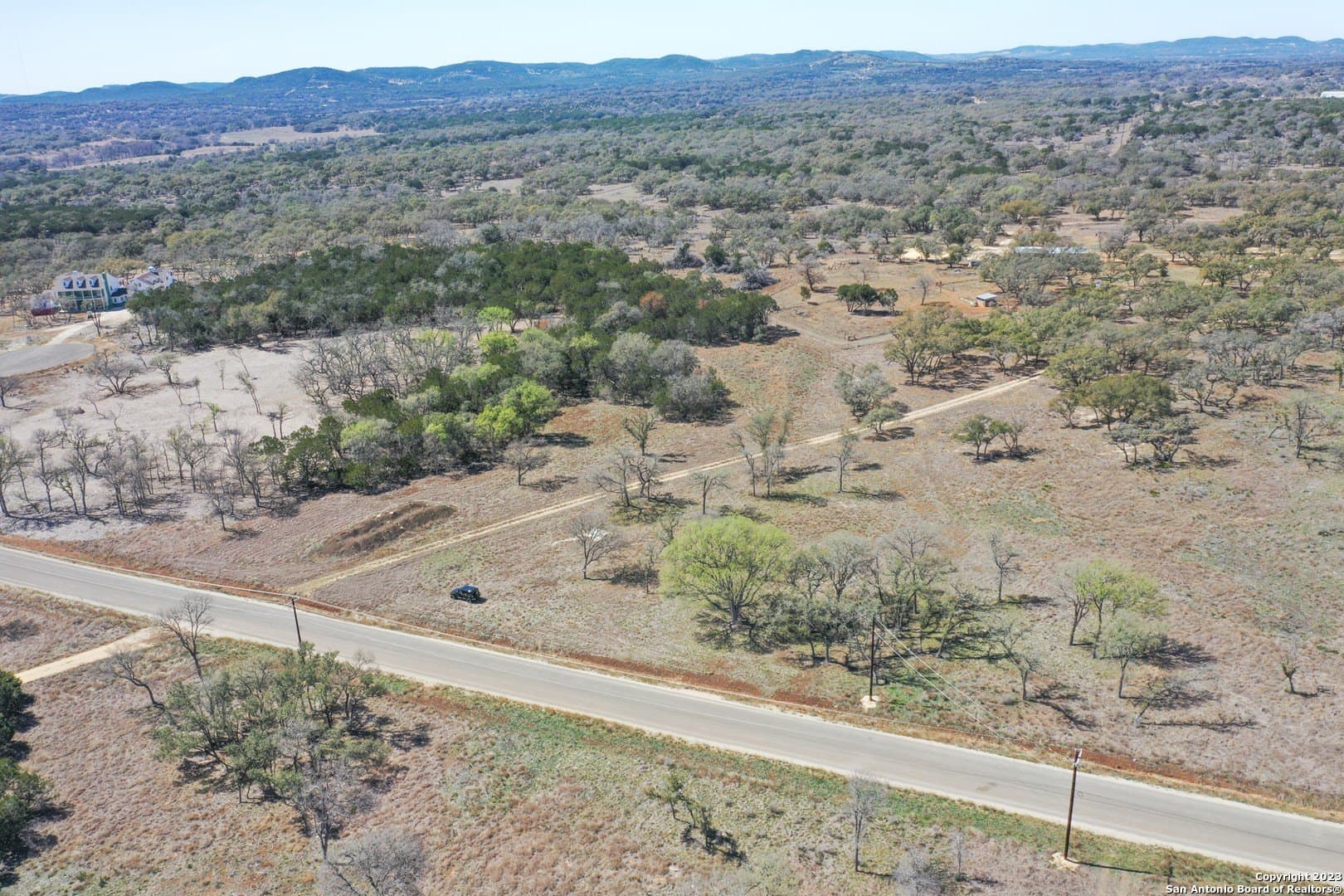 5.01 acres in Bandera County gallery image 4