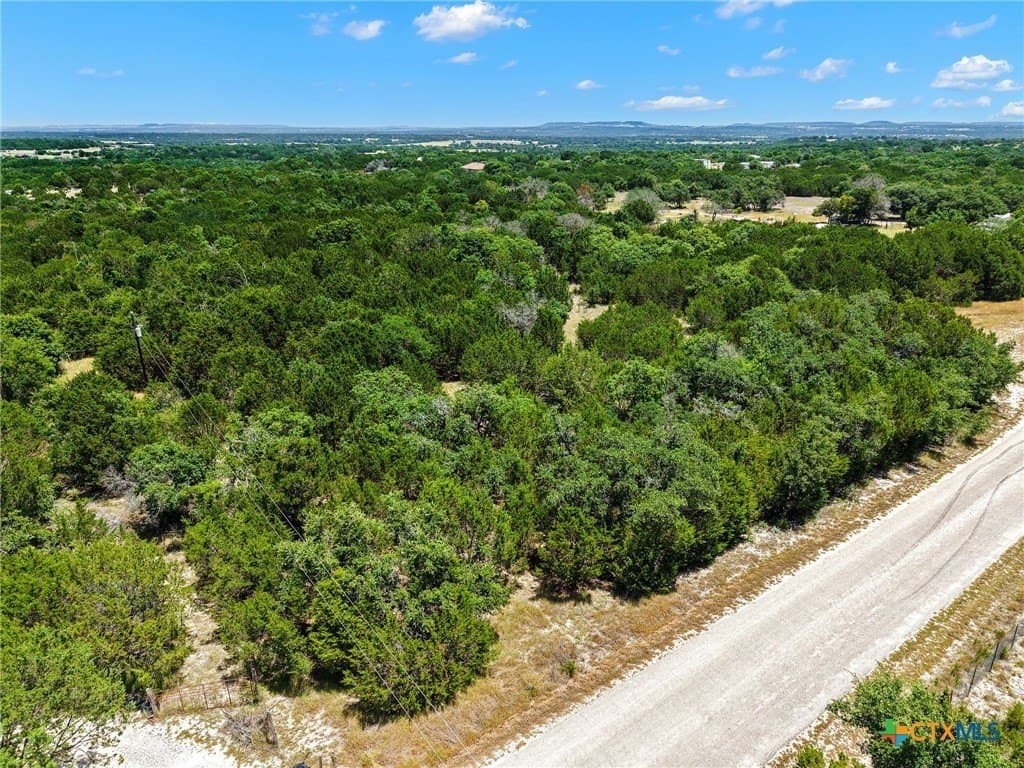 4.24 acres in Lampasas County gallery image 2