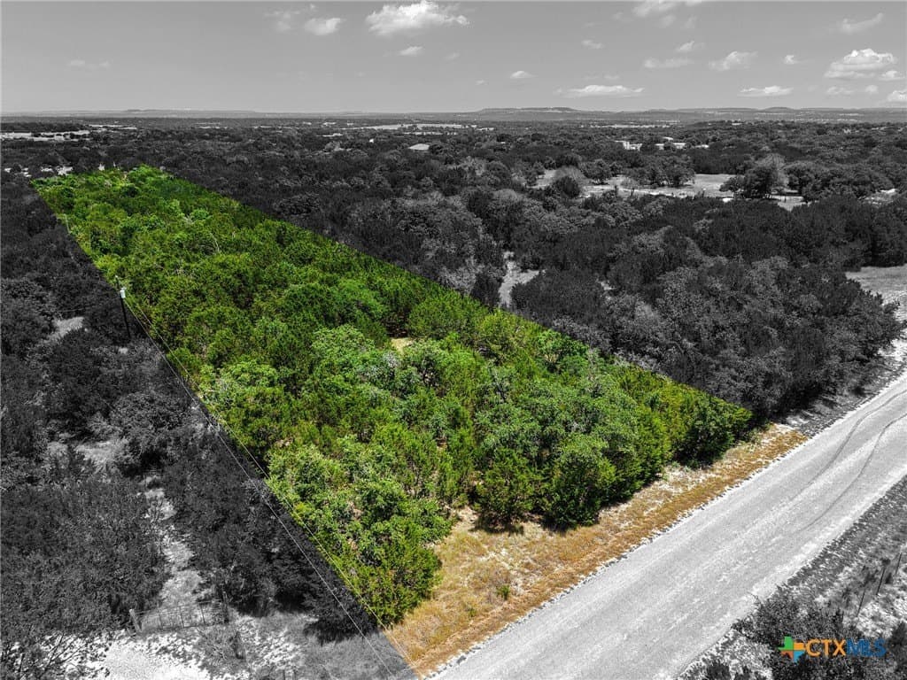 4.24 acres in Lampasas County