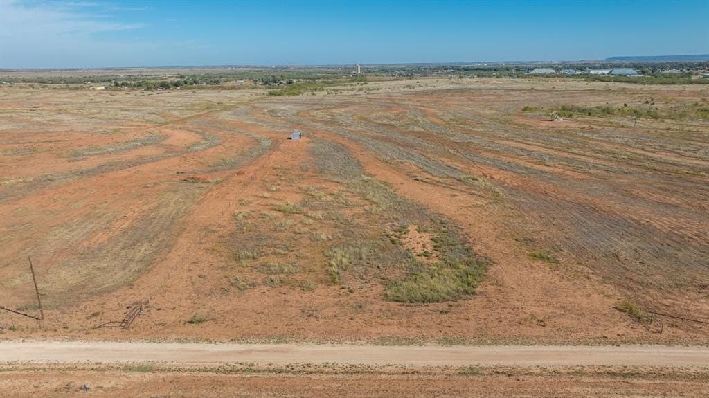 15 acres in Nolan County gallery image 3