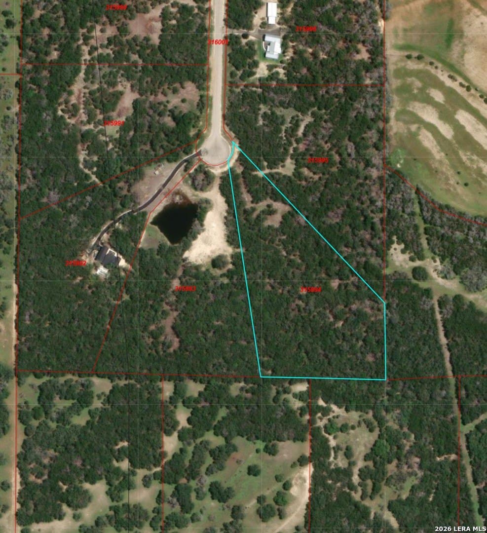 6 acres in Kendall County