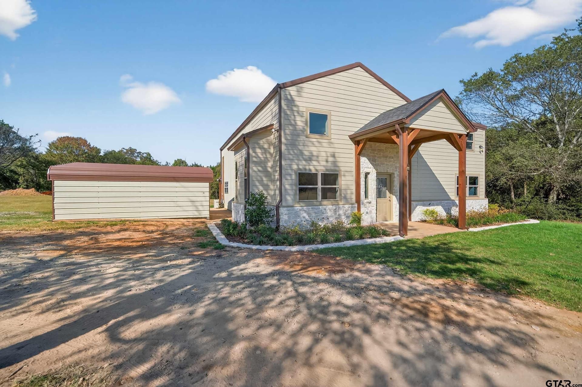 10 acres in Smith County gallery image 2