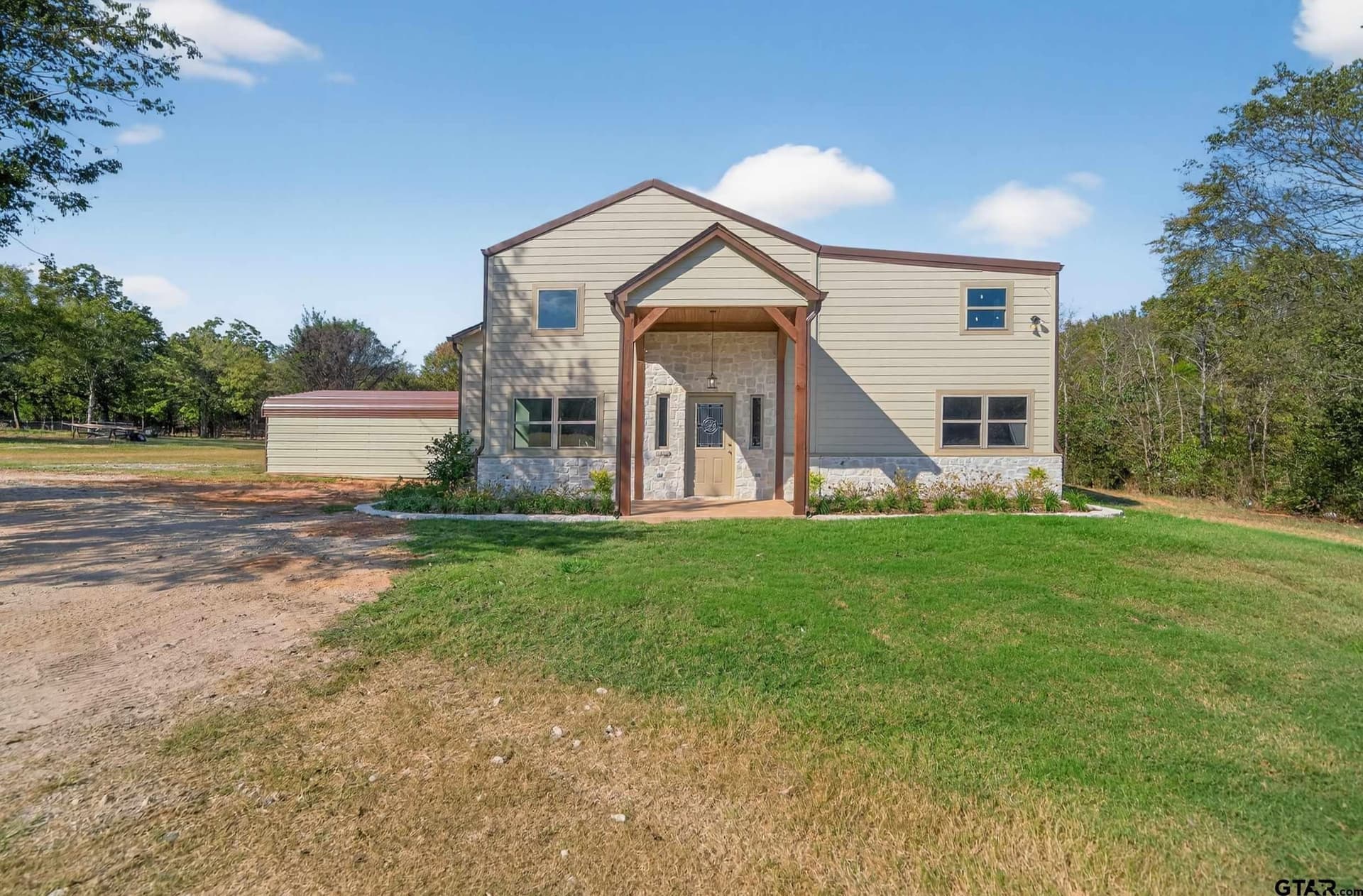 10 acres in Smith County gallery image 3