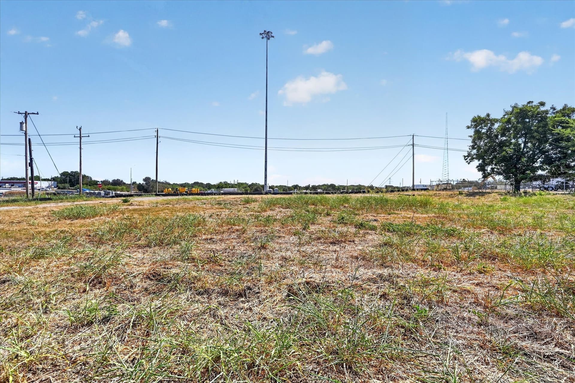 0.71 acres in Tarrant County - photo 13
