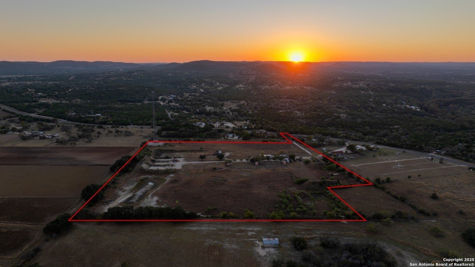 21.44 acres in Bandera County - photo 5