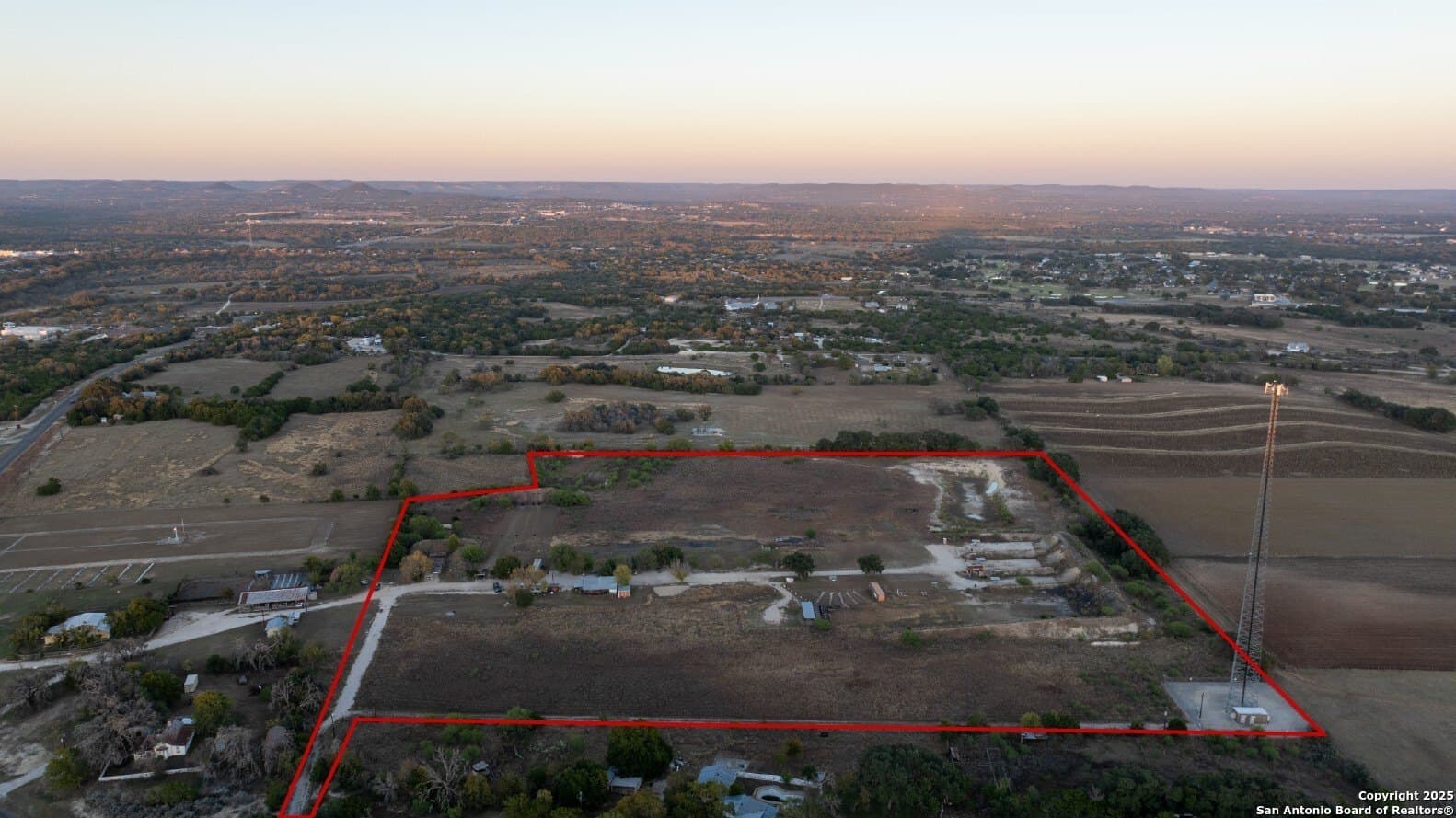 21.44 acres in Bandera County - photo 2