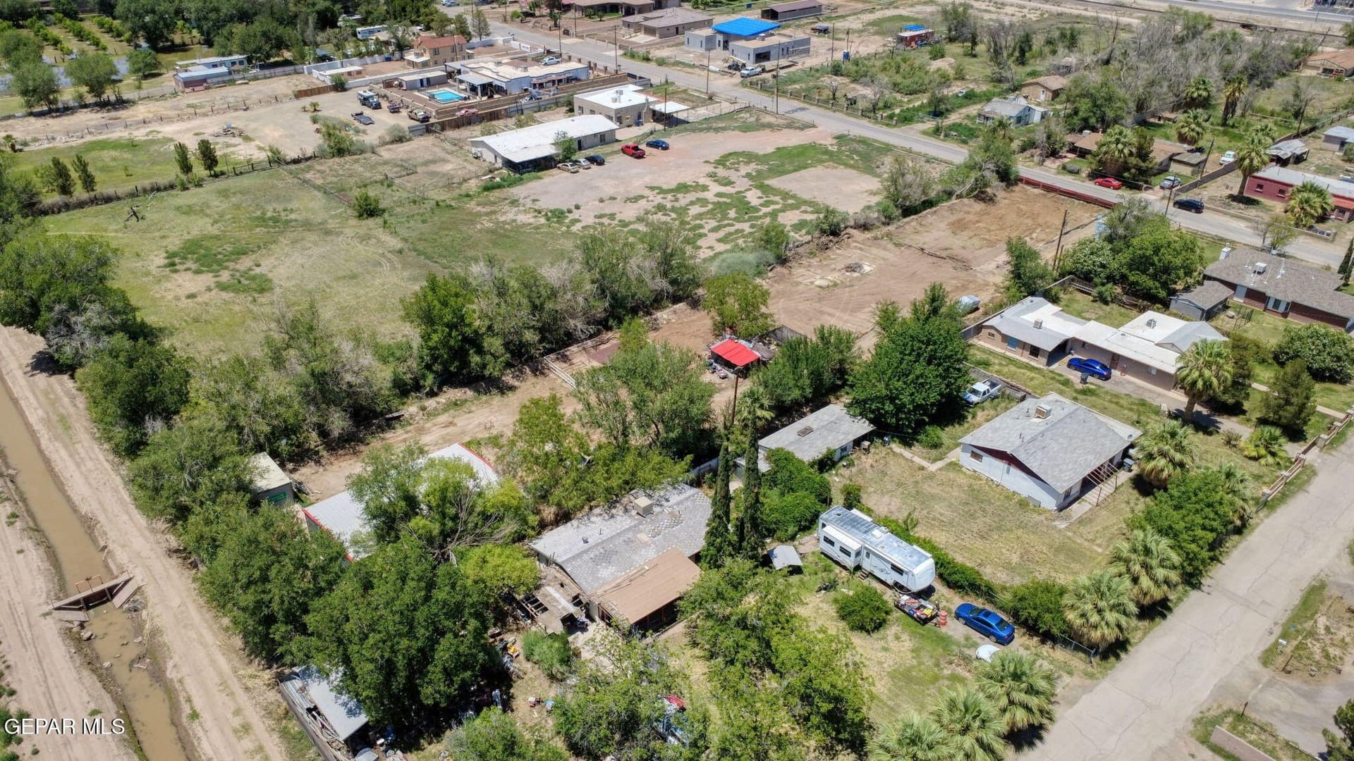 1 acres in El Paso County gallery image 4