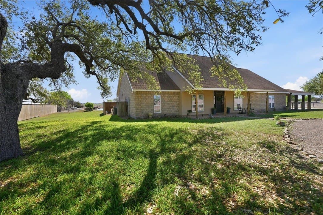 20 acres in Live Oak County