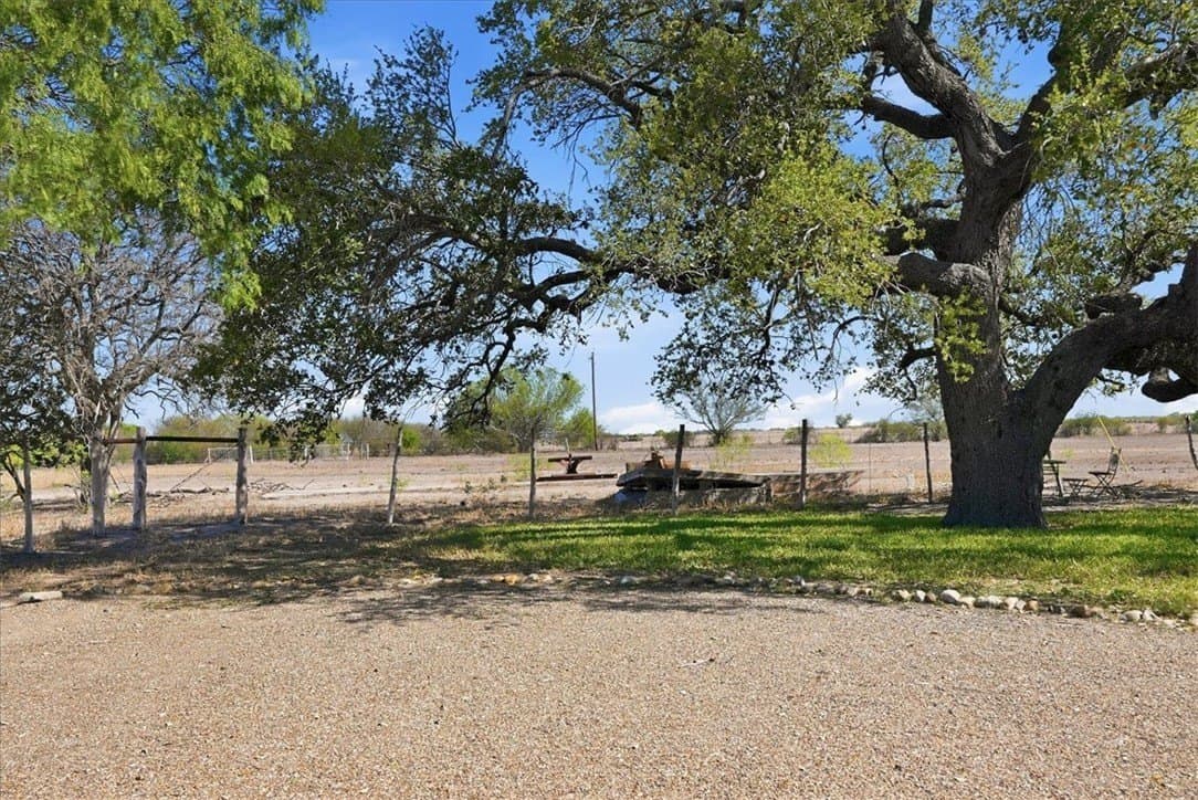 20 acres in Live Oak County - photo 27